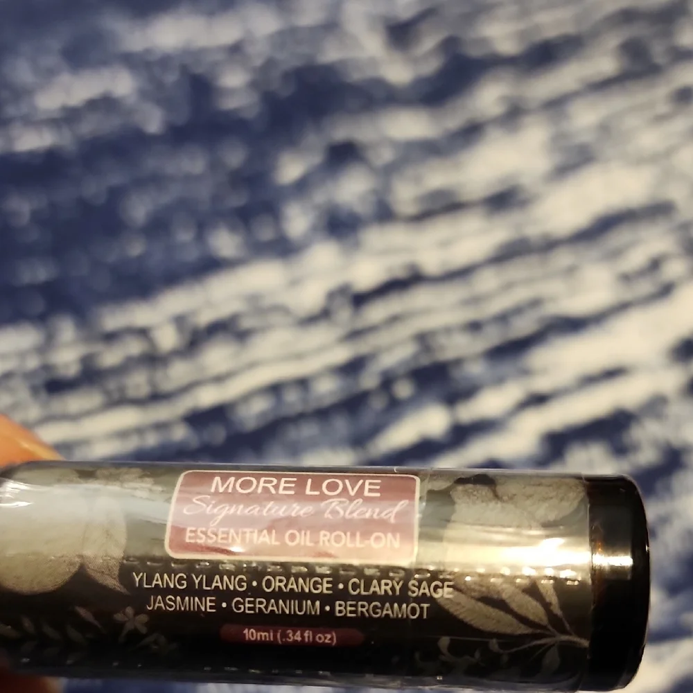 More Love Essential Oil Roll-On - Black - Picture 2 of 3